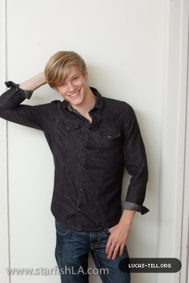 Lucas (25) - Lucas Till