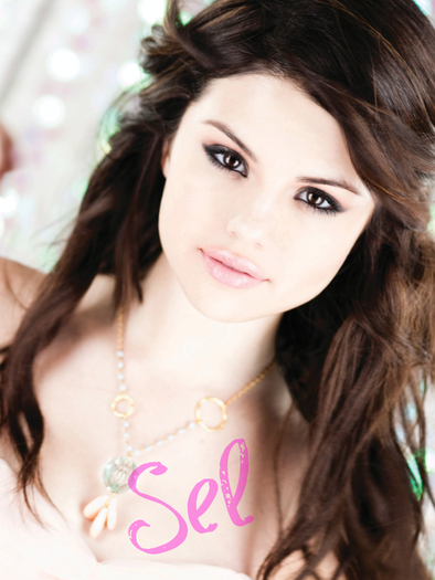 Sel-selena-gomez-18222161-1301-1735