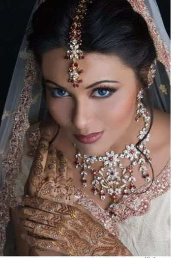Aisian Brides makeup and Jewelry (10)