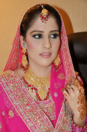 Indian-Bridal-Make-up-and-Jewellary-3