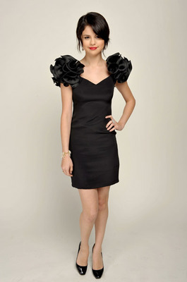 28622373_LBAPDBOIQ[1] - selena gomez