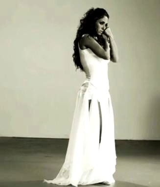 sdfgthyiuyg - Any Quiero