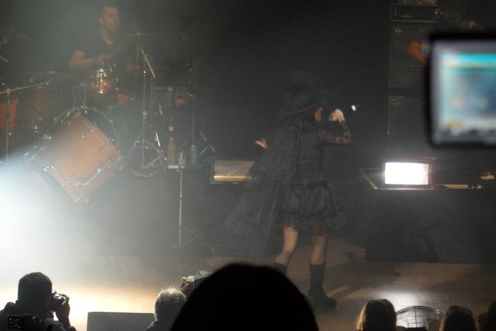 154340_478712618443 - Any La Viuda En Negro