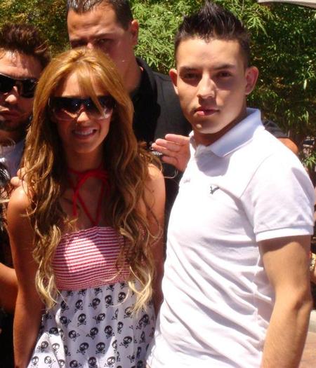 ld971706f166d58c0022eacmj0