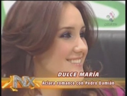 201002220410005 - Dulce Maria habla de los rumores con Pedro y Anahi la defiende