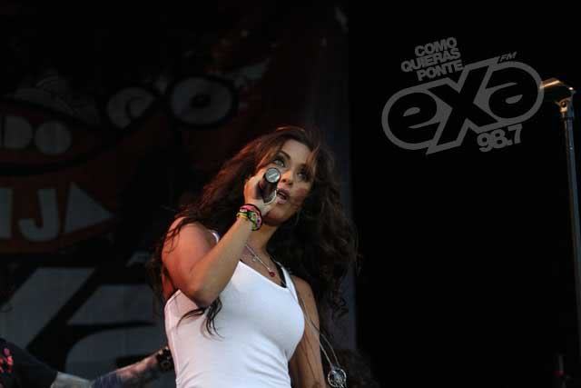 60255_163682906979423 - Any O Zana In Concerte Solo