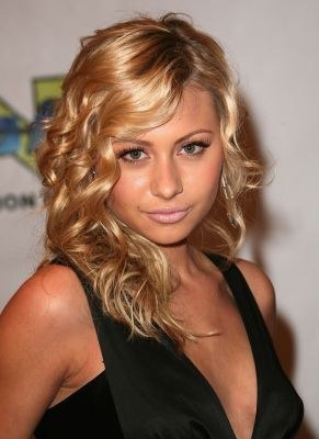Alyson Michalka  (52)