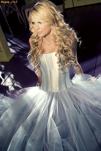 taylor-swift-b10_1236889395 - Revista STAR