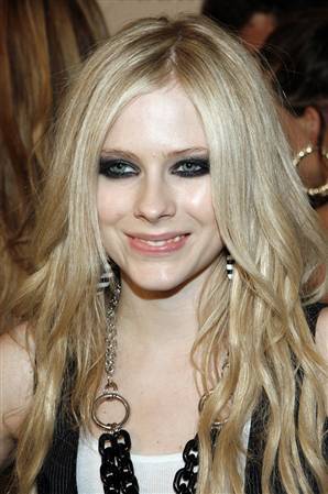 Avril_Lavigne_Maxims_Hot_100_Party