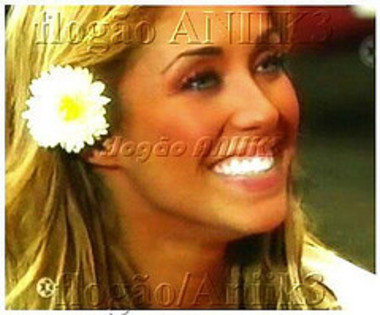 3279299902_d1f058a1fc_m