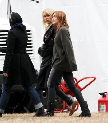  - x On The Set 16th January 2011