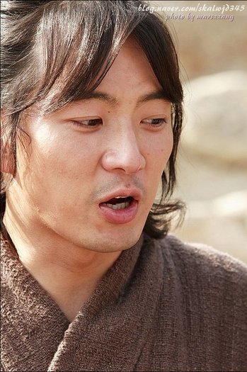 63560_175259312508686_100000738547800_422000_2964994_n - Jumong