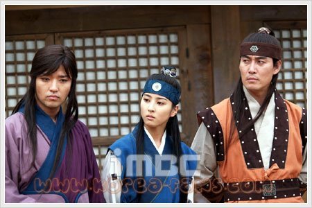 33813_180477848653499_100000738547800_457687_5641577_n - Jumong