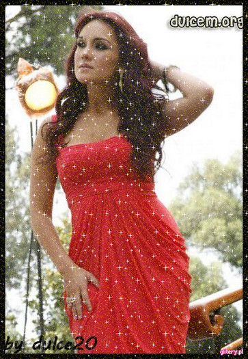 0067000801 - Dulce Maria glitery