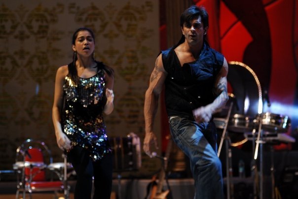 dill mill gayye (10) - Karan Singh Grover