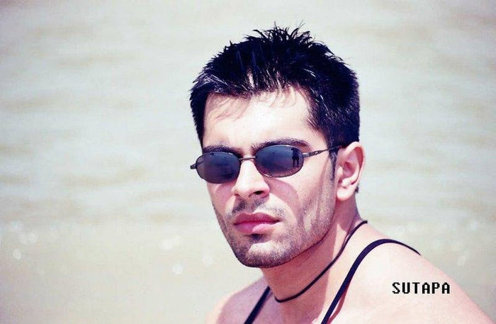 dill mill gayye (27) - Karan Singh Grover