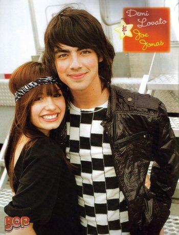 Demi Lovato si Joe Jonas - demi si joe