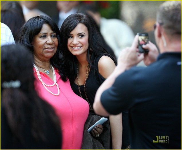 demi lovato queen soul aretha 02