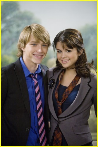 selena-gomez-sonny-monroe-04
