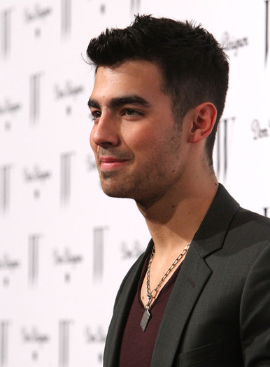 Joe+Jonas+W+Magazine+Celebrates+Best+Performances+3UXkoUOwCmYl