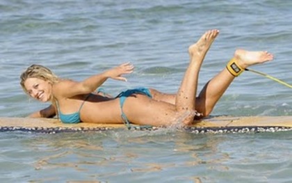 1_008 - Bikini Photos of Tiffany Surfing in Hawaii