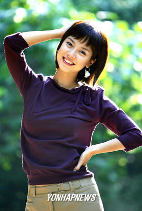 kp12040924p12207ta - Song Ji Hyo