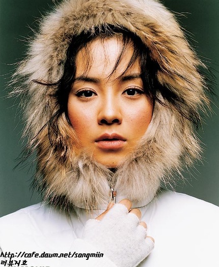 20436098550x6716ab - Song Ji Hyo