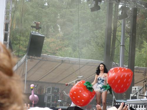 1252192644-bumbershoot_katy_perry_008 - poze katty perry