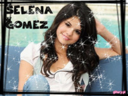 23455606_LLZQTYWOR - cel mai super album cu toate vedetele disney preferate