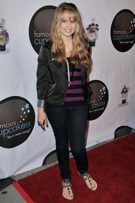 Debby-Ryan-689811,780153
