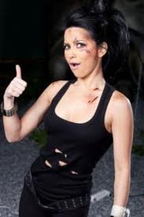 inna-dino3246095