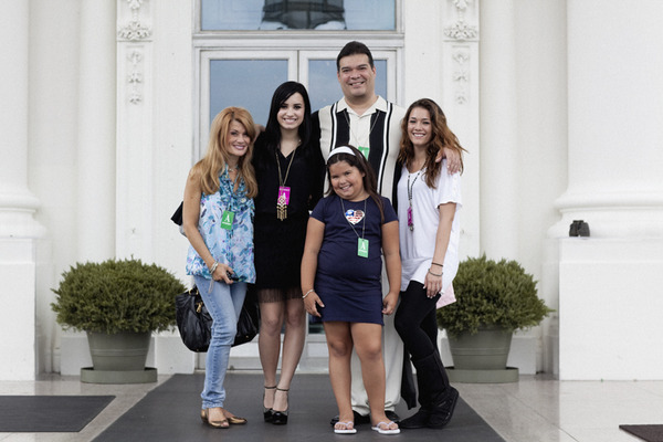 WH_1 - Demi Lovato Family