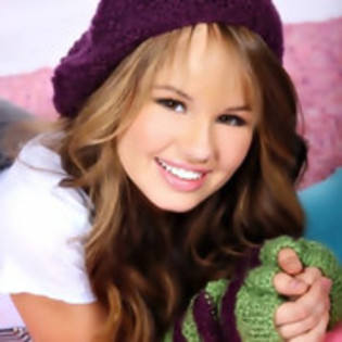 27501384_EBHJNUOPM - Debby Ryan