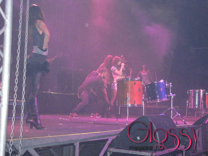 anahi-arenele-romane-indoor-06 - Anahi in Romania