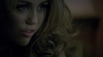 29386566_WUNKCCWMD - Miley Cyrus-Who Owns My Heart