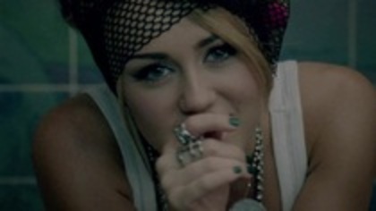 29386905_SYMHKMALB - Miley Cyrus-Who Owns My Heart