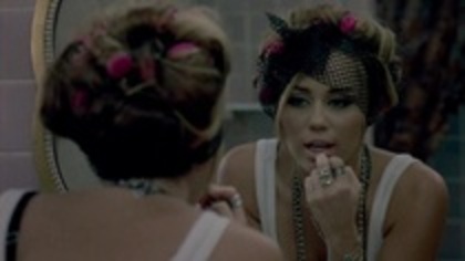29387291_XXCGCSWHM - Miley Cyrus-Who Owns My Heart