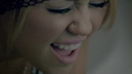 29388663_HUVSXCXHL - Miley Cyrus-Who Owns My Heart