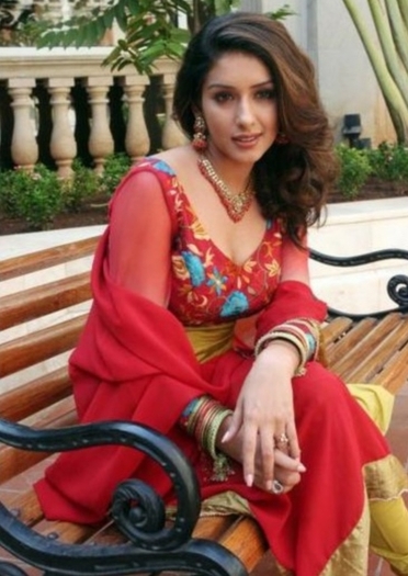 Mc-My collage - 19t86-17k - normal (17)45 - Zaara pyaar ki saugat