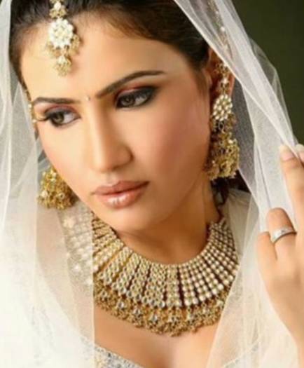 Mc-My collage - 19t86-17l - normal (3) - Zaara pyaar ki saugat