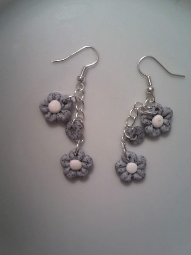 IMG378cercei fimo 10 lei