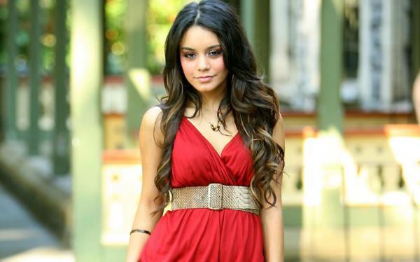 Vanessa_Hudgens_1247602665_3 - Vanessa Hugens