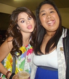 selena (26) - toate pozele mele cu selena gomez