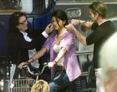 selena (38) - toate pozele mele cu selena gomez