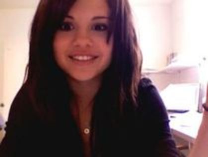 selena (121)