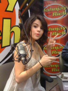 selena (142)