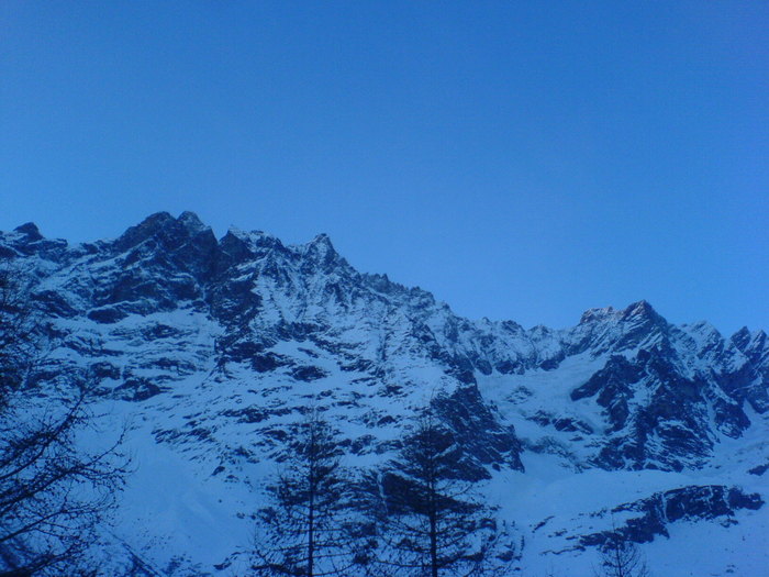 DSC03906 - Linos_cervinia_aici_lucrez_eu