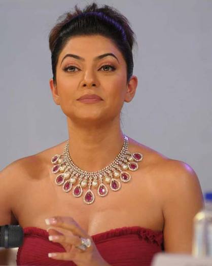 Sushmita Sen wants Brad Pitt! 7