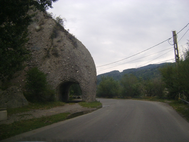 CHEILE DOFTANEI-TUNEL - VALEA DOFTANEI