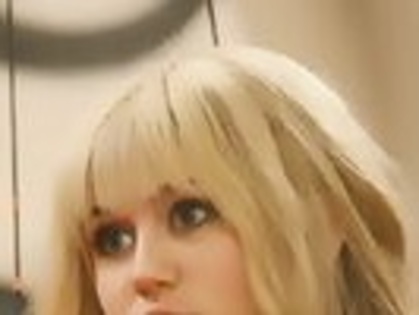 HannahLoVe_002 - Puzzle-uri Miley Cyrus